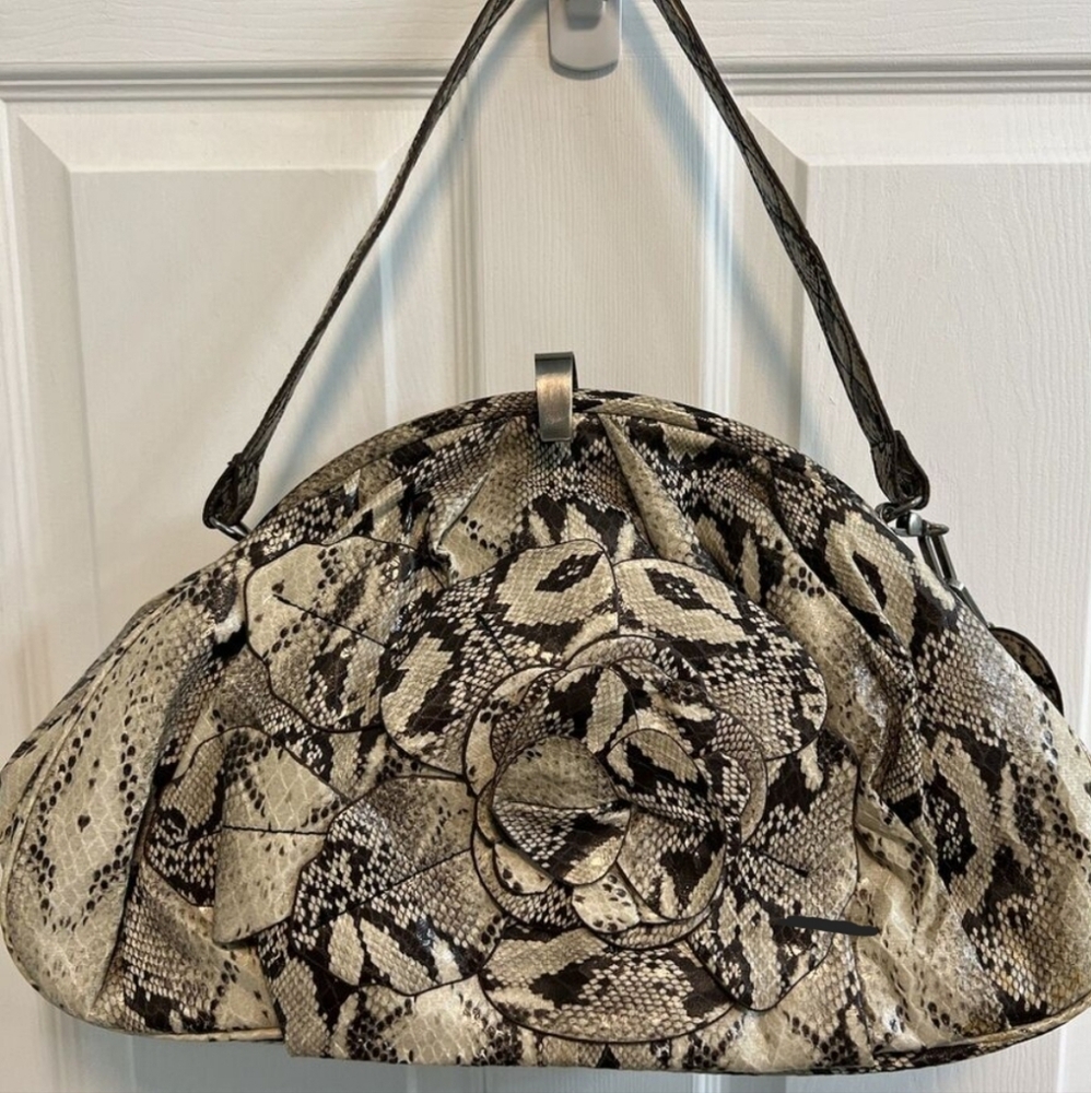 Jessica Simpson bag and Nicole Miller wallet